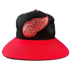 Vintage NHL Detroit Red Wings Sports Specialties Script Big Logo Snapback Hat